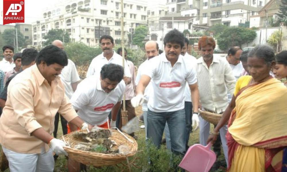 Nagarjuna Family Joins Swachh Bharat