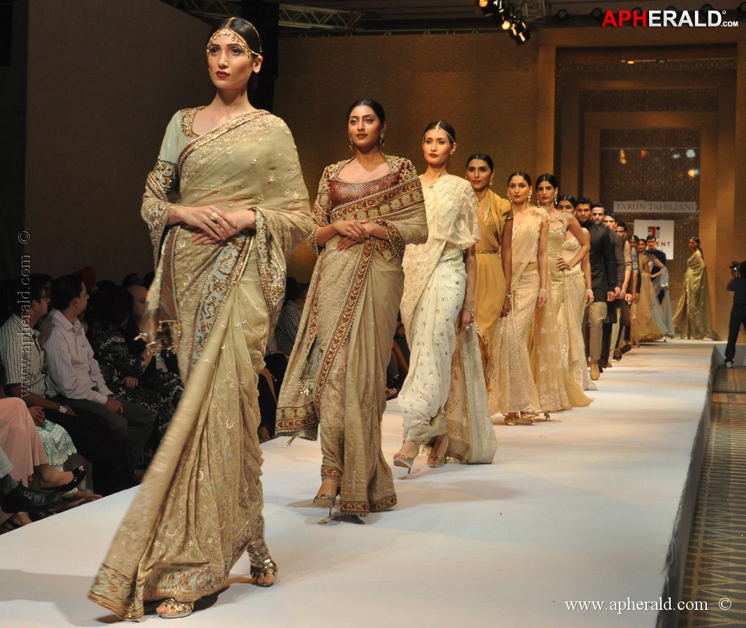 namrata at autumn collections event