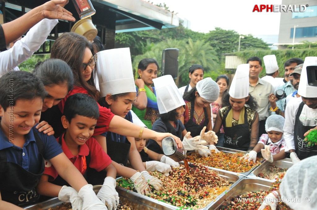 Namrata n Goutham at Cake Mixing Event