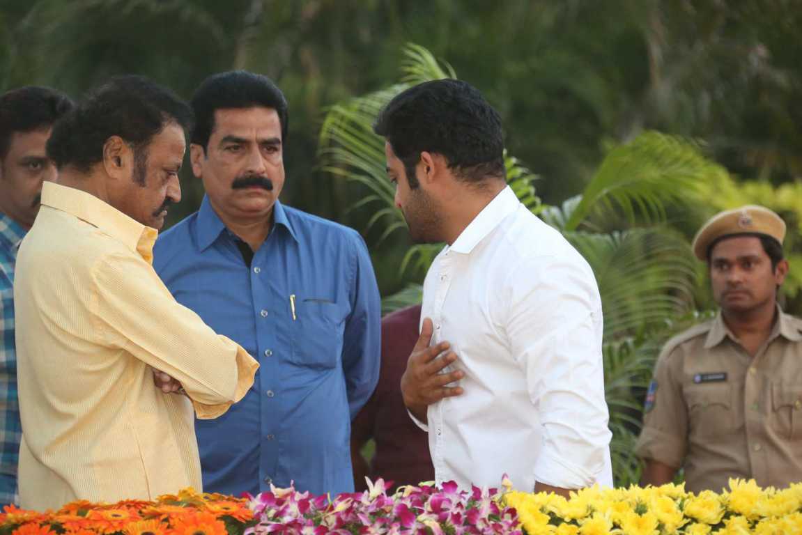 Nandamuri Family At NTR Ghat On NTR 19th Death Anniversary