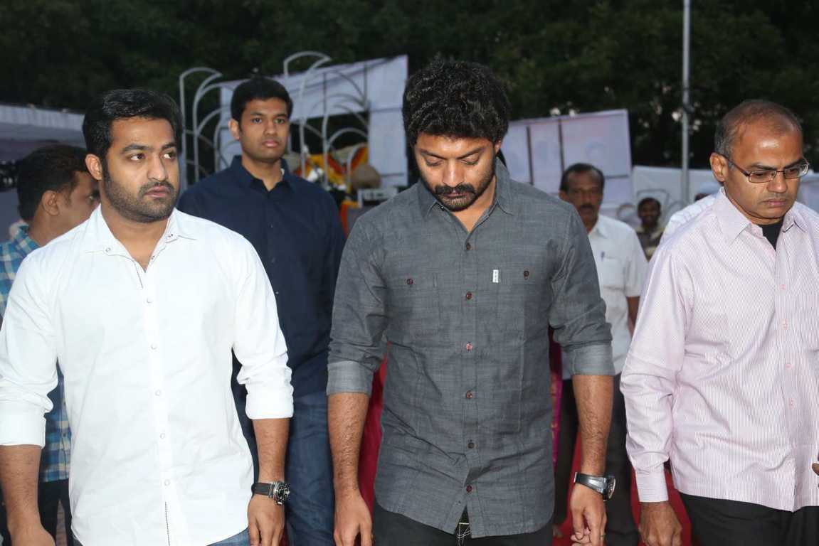 Nandamuri Family At NTR Ghat On NTR 19th Death Anniversary
