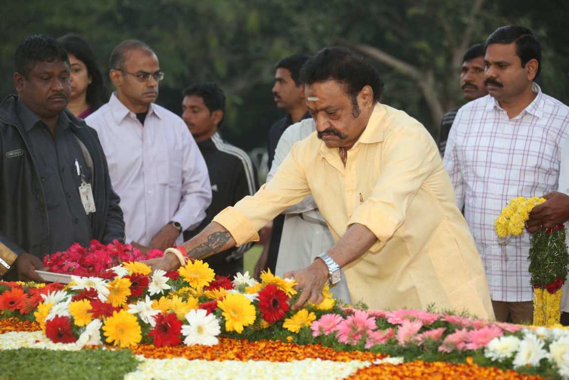 Nandamuri Family At NTR Ghat On NTR 19th Death Anniversary