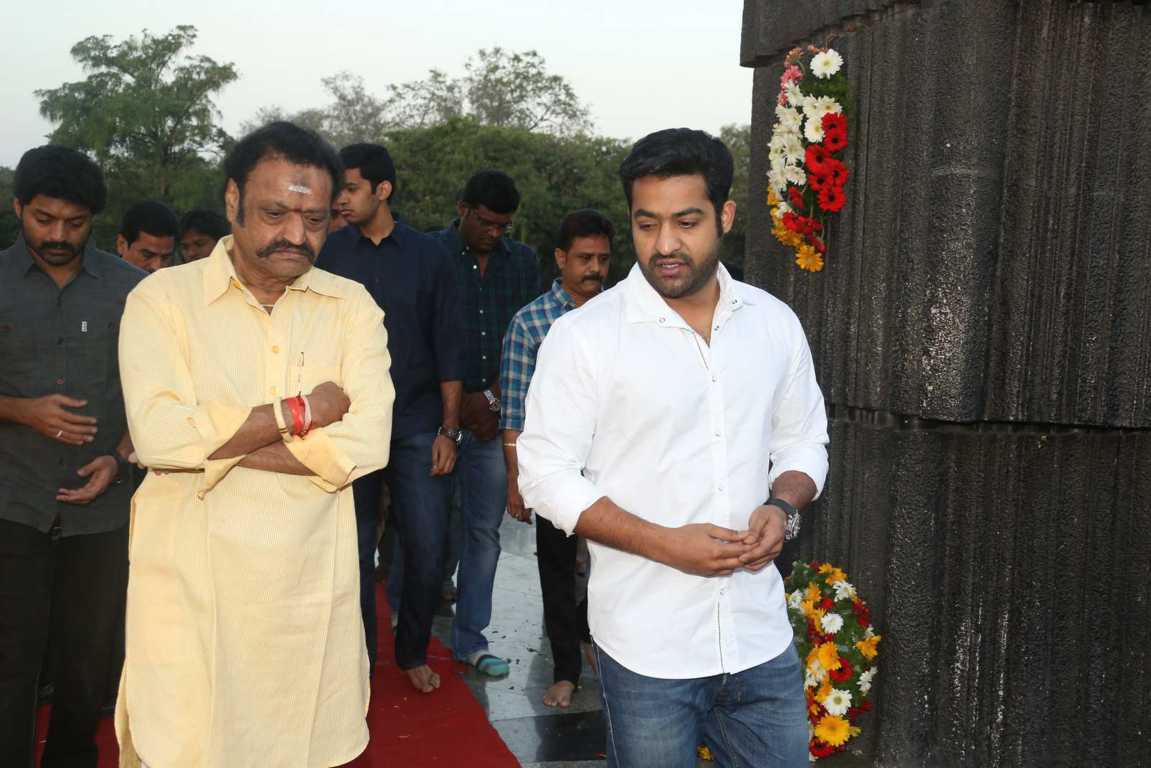 Nandamuri Family At NTR Ghat On NTR 19th Death Anniversary