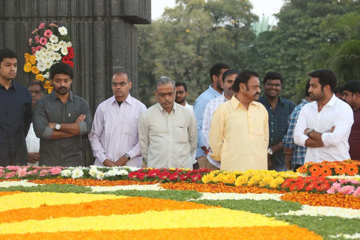Nandamuri Family At NTR Ghat On NTR 19th Death Anniversary