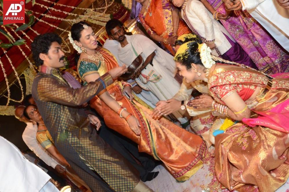 Nandamuri Mohana Krishnas Daughter Marriage Pics