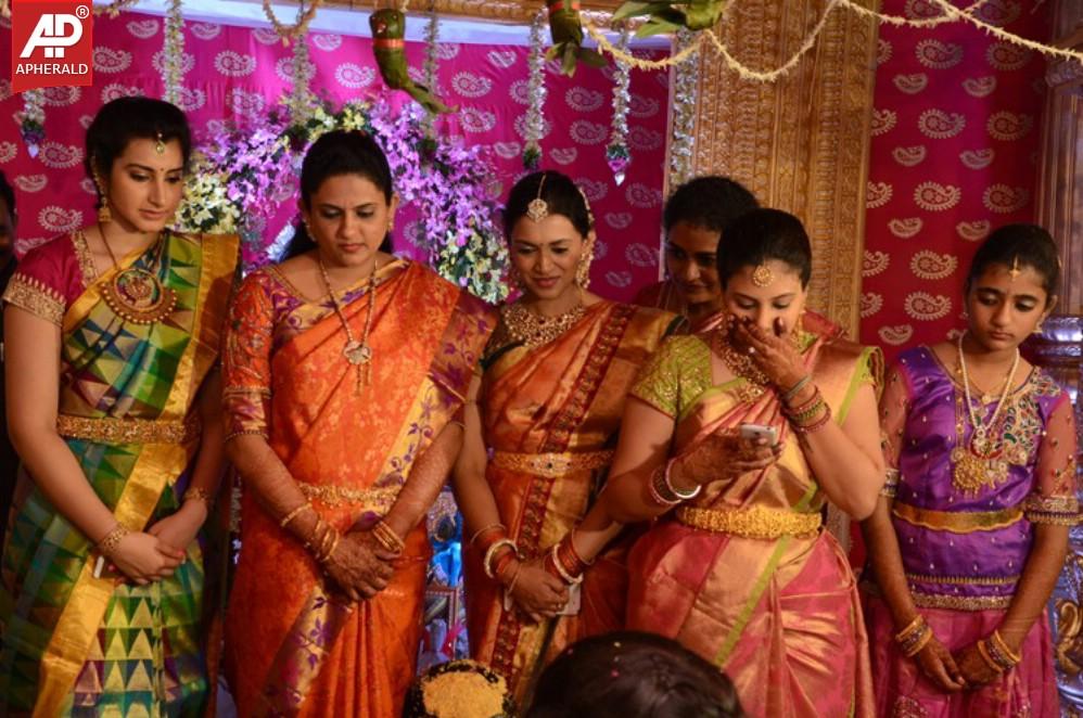 Nandamuri Mohana Krishnas Daughter Marriage Pics