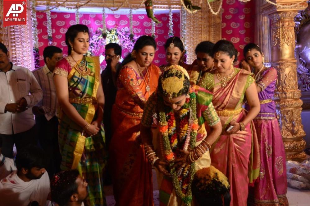 Nandamuri Mohana Krishnas Daughter Marriage Pics