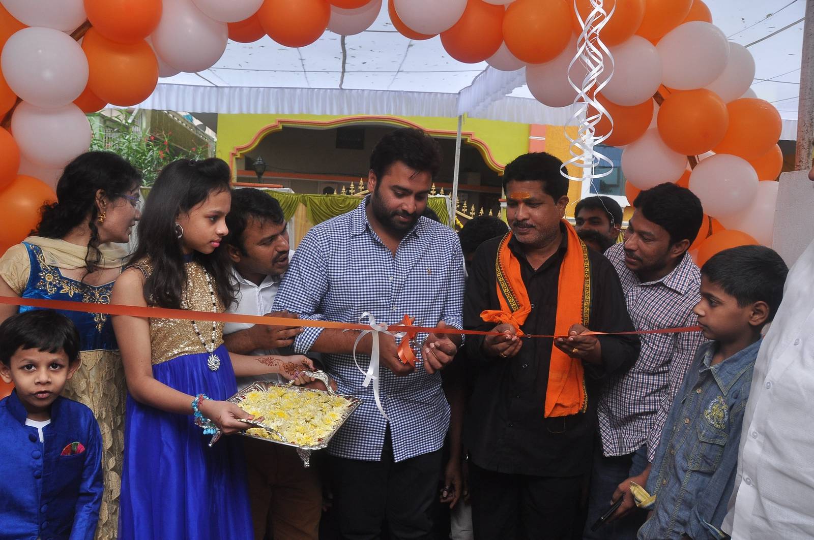 Nara Rohit Launch 23 Aesthetics Clinic