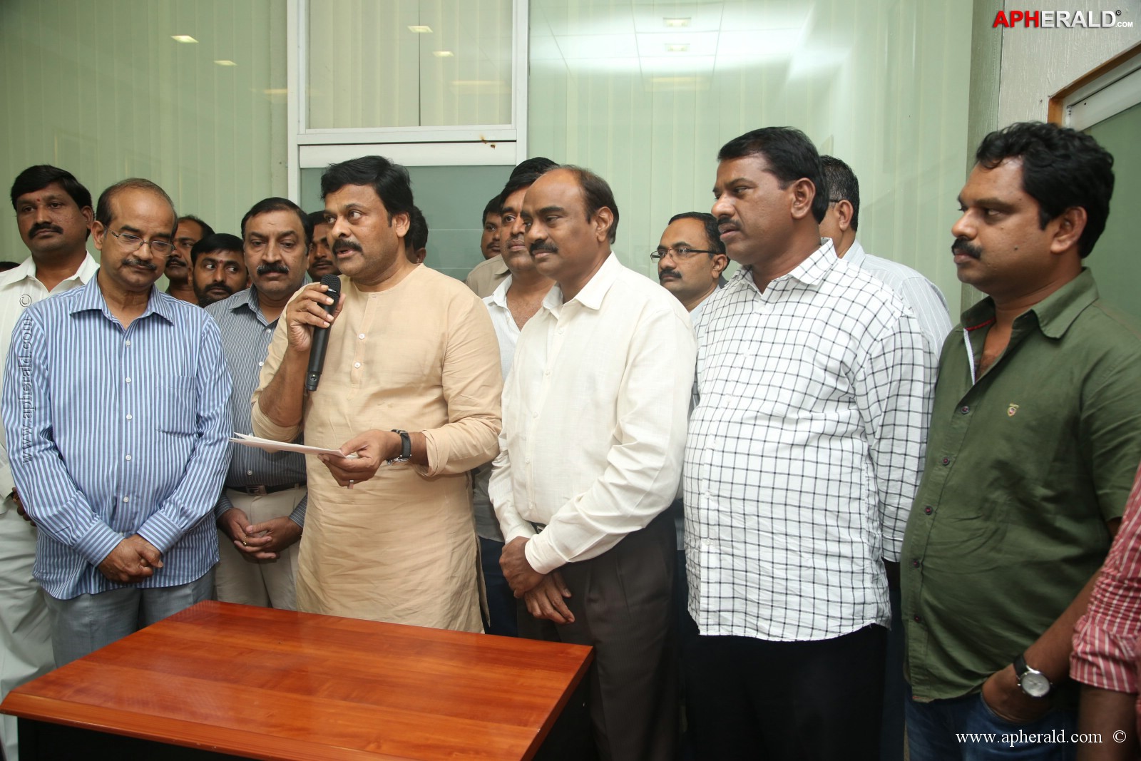 KL Narayana gives 10 Lakh Cheque To Chiranjeevi