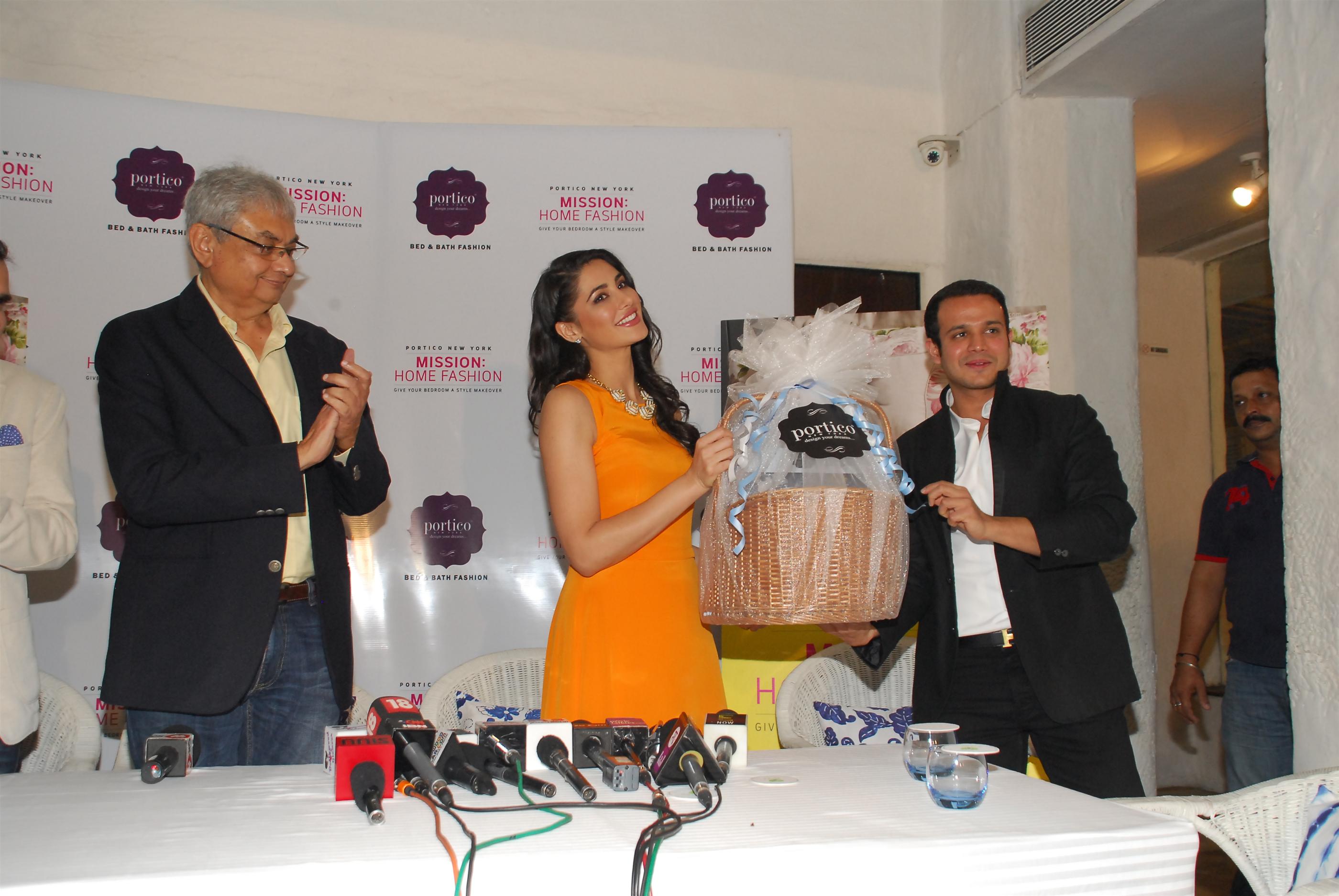 Nargis Fakhri Launch Portico Mission Home Fashion