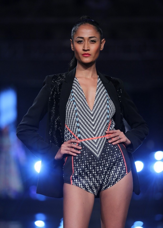 Nargis Fakhri Ramp Walk Blenders Pride Fashion Show 2014