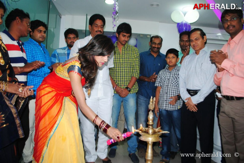 Naturals Family Salon n Spa Launches 