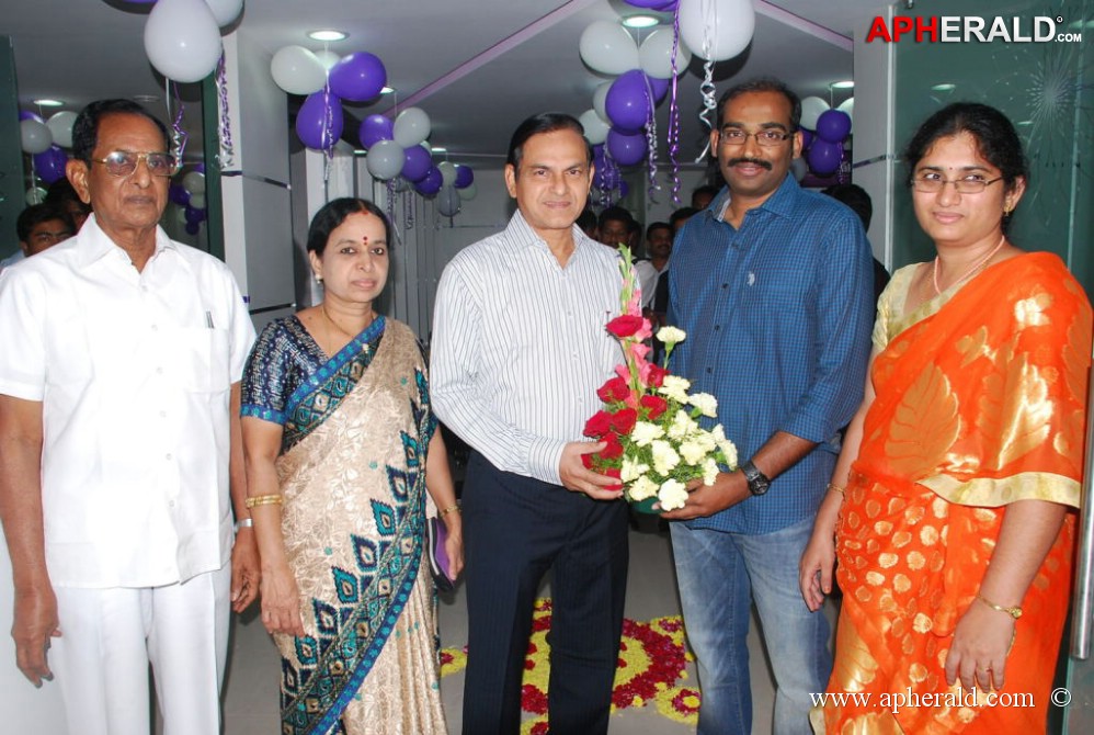 Naturals Family Salon n Spa Launches 