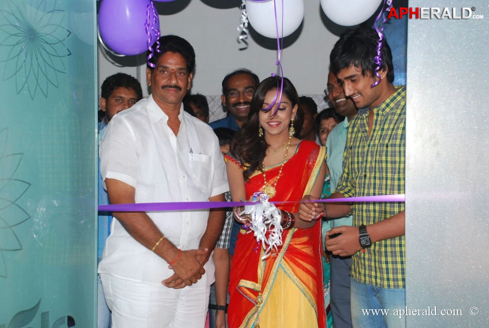 Naturals Family Salon n Spa Launches 