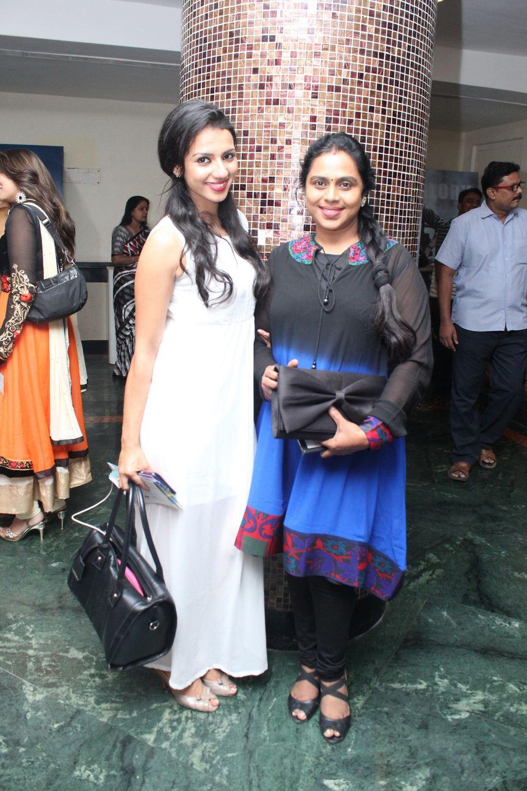 Nerungi Vaa Muthamidathe Movie Premiere Show