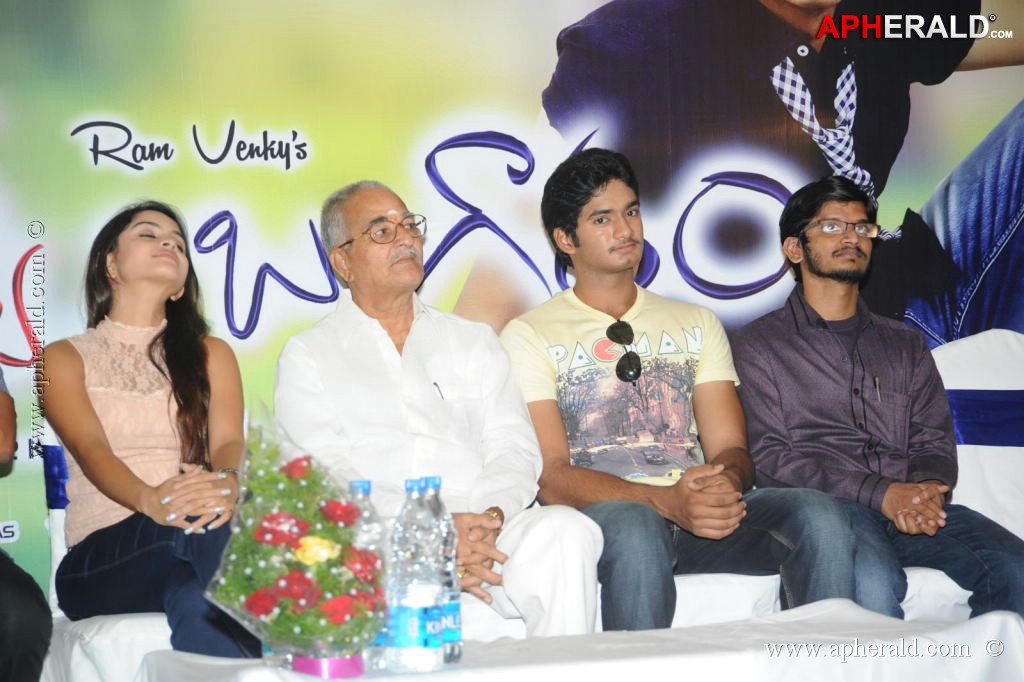 Nuvve Na Bangaram First Look Launch
