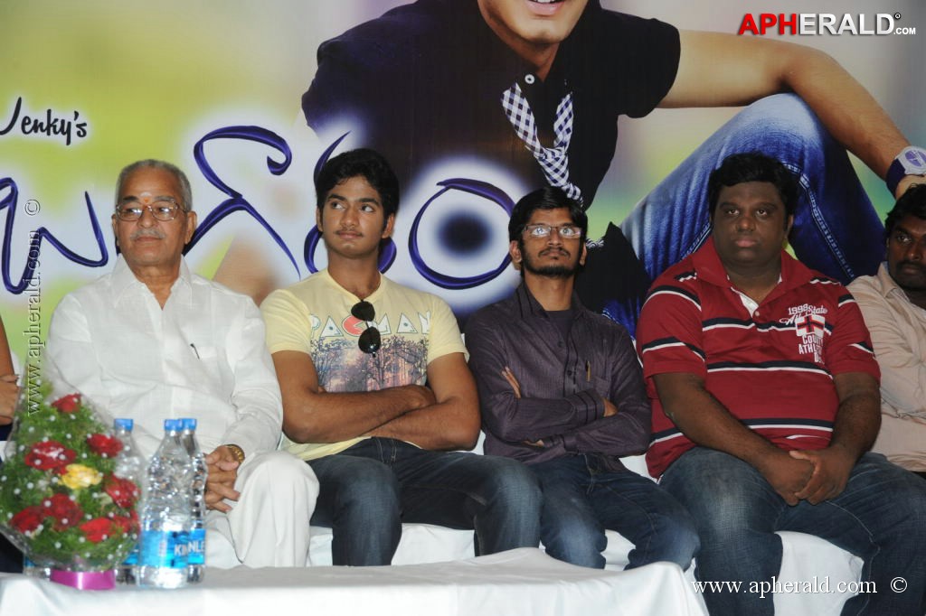 Nuvve Na Bangaram First Look Launch
