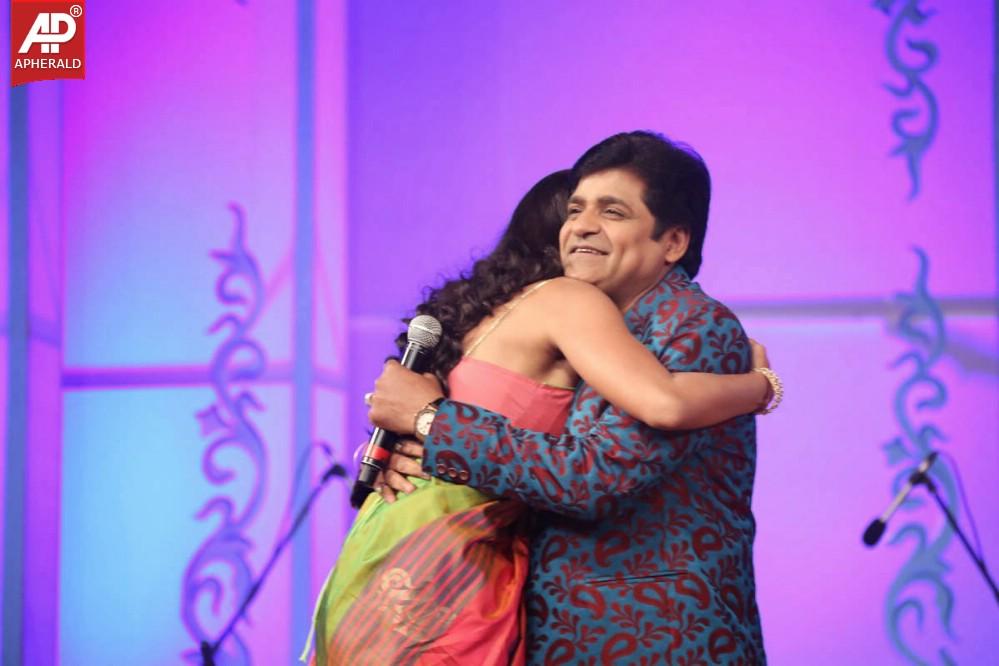 Oka Laila Kosam Movie Team At Manam 100 Days Success Meet Photos