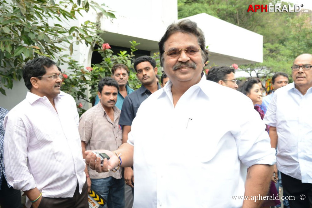 Ori Devudoy Movie Opening