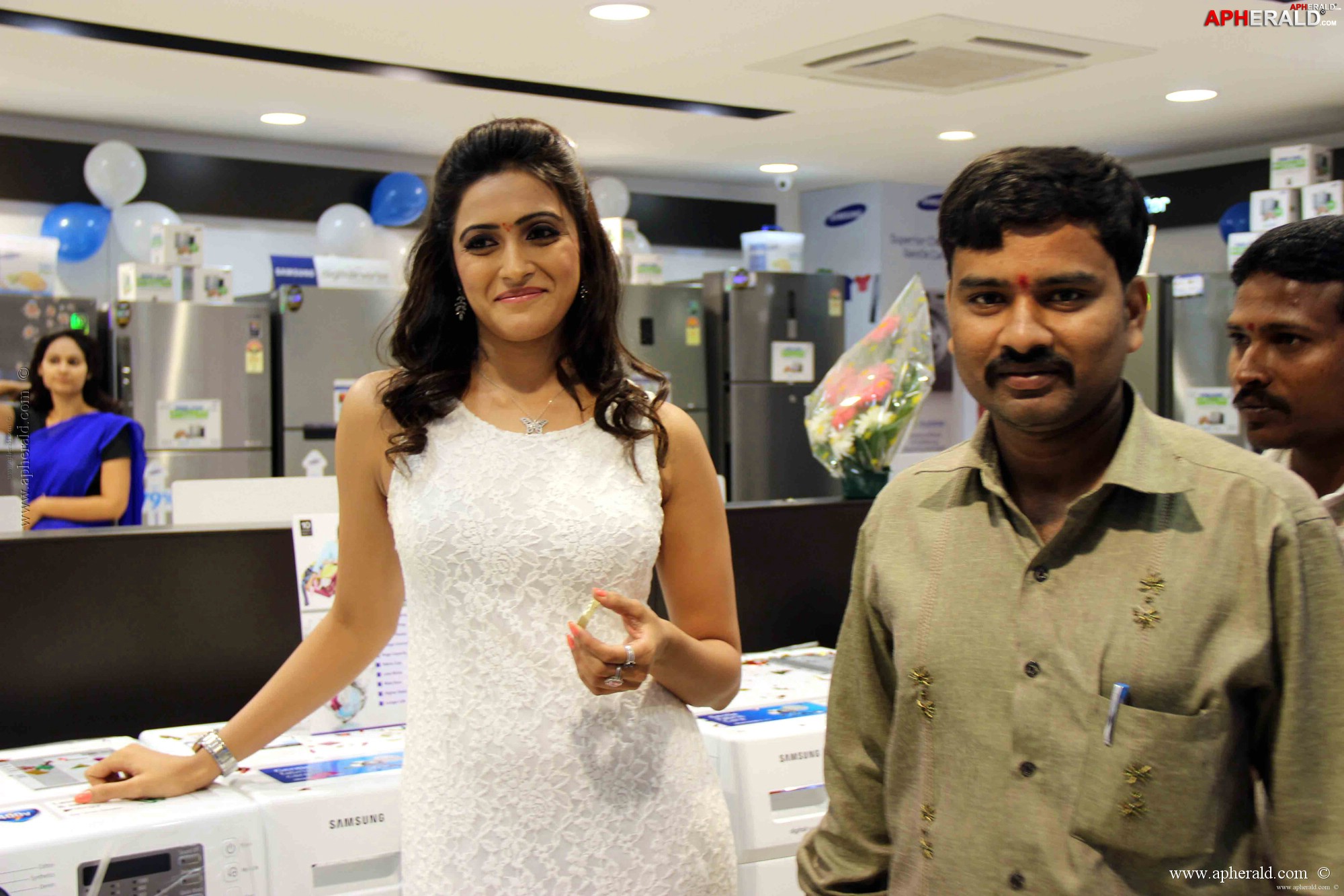 Pai International Samsung Showroom Launch