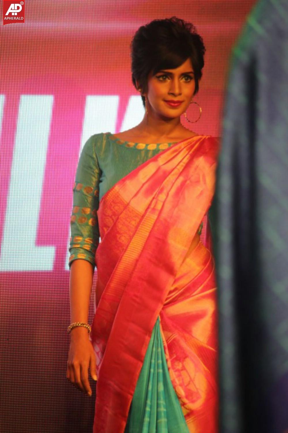 Palam Silks 15 Fashion Show of Happy Near Film Bollywood Stars