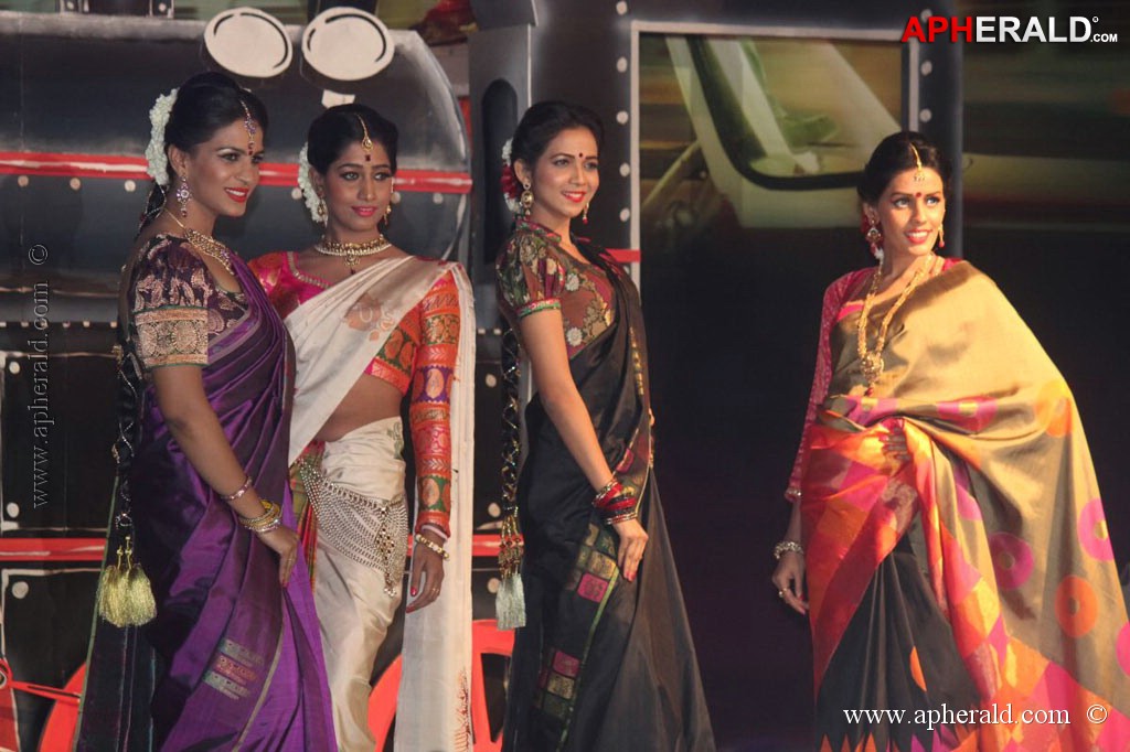 Palam Silks Chennai Express Meena Hunt Grand Finale