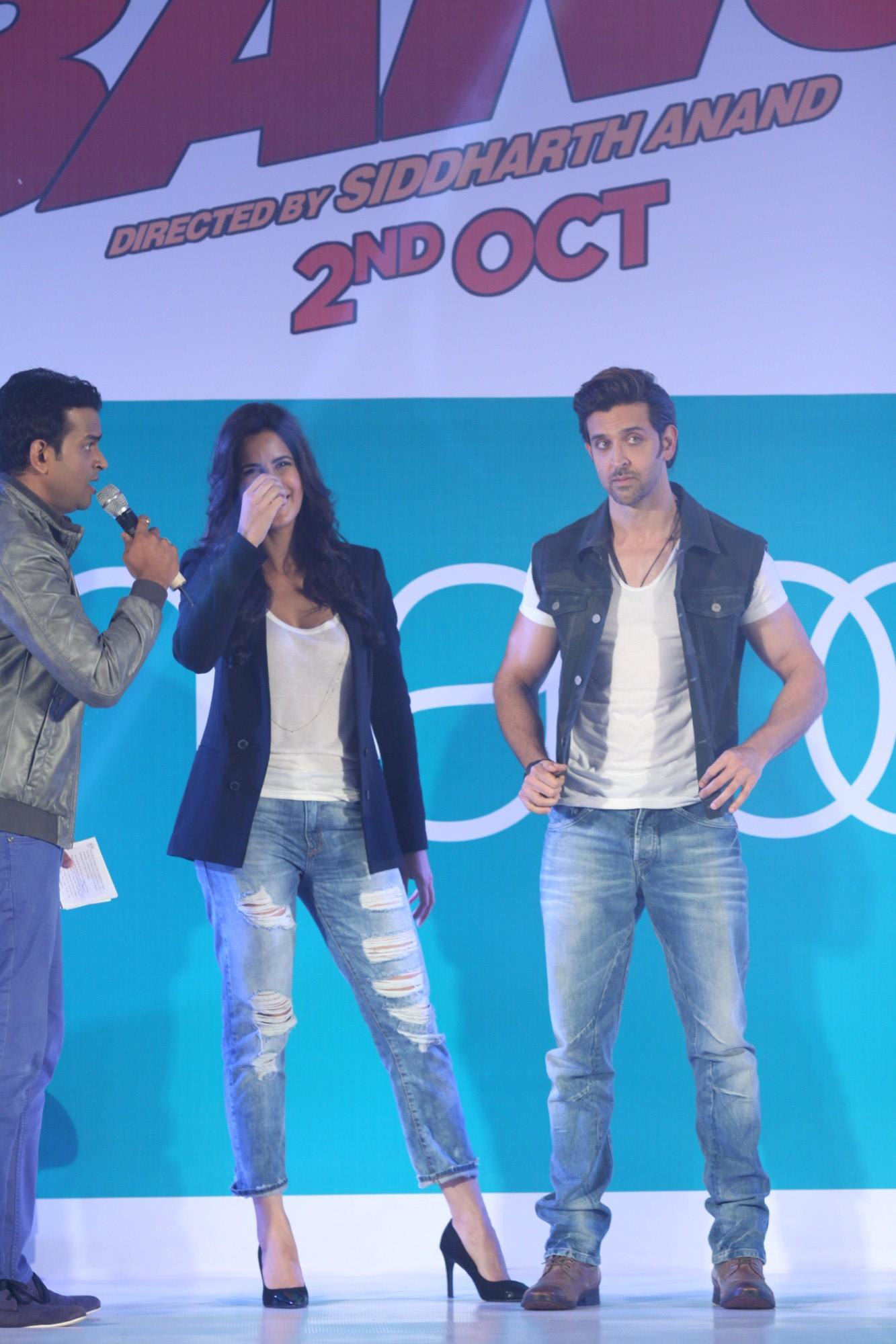 Hrithik Roshan n Katrina At Pantaloons Bang Bang Collection Launch