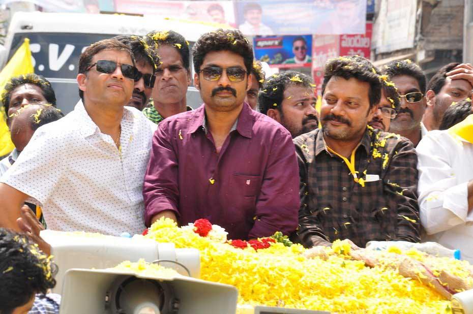Patas Vijaya Yatra Photos In Kurnool And Guntakal