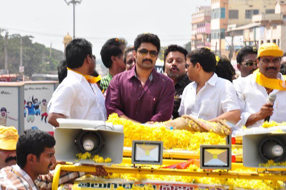 Patas Vijaya Yatra Photos In Kurnool And Guntakal