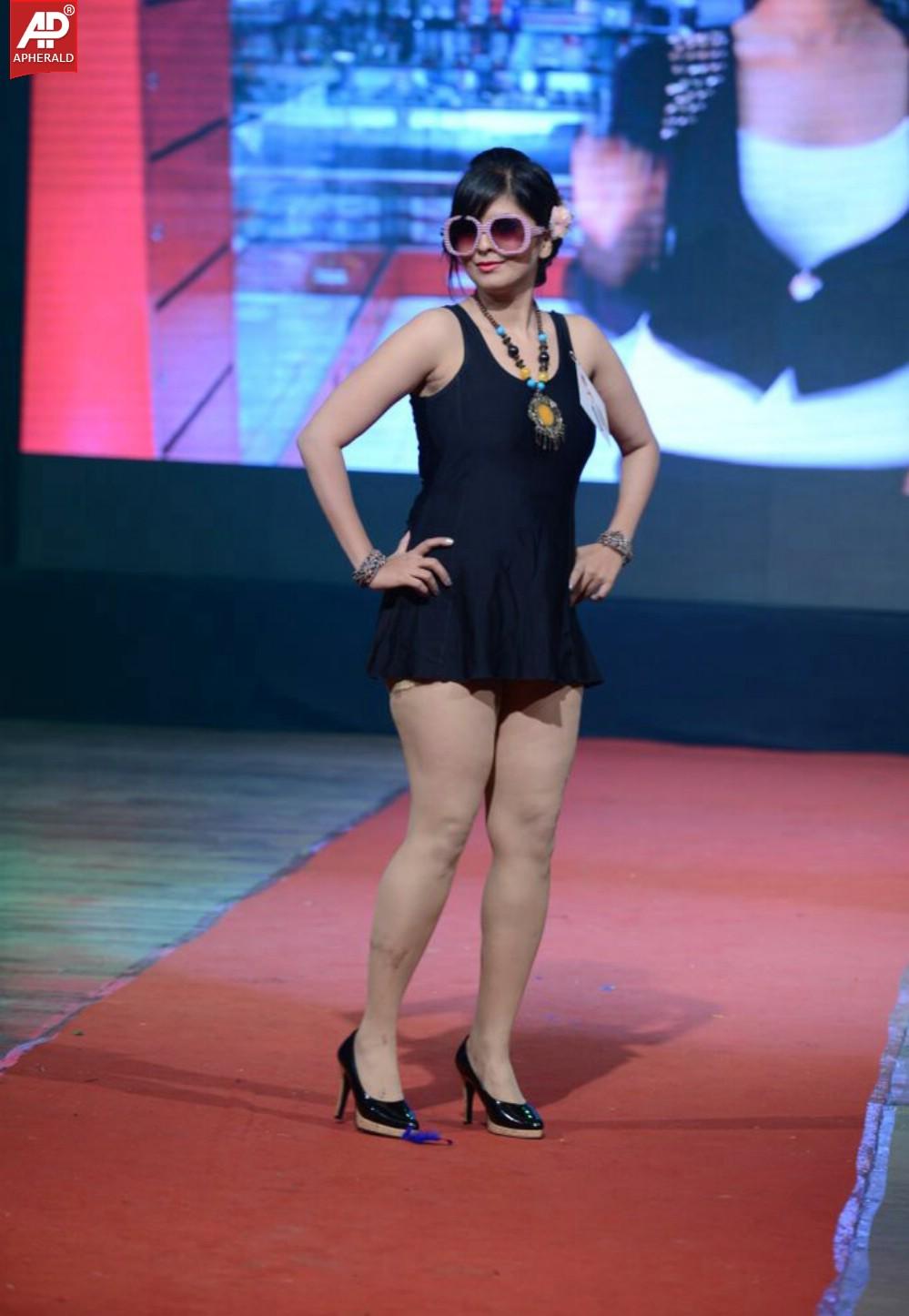 Pefect Miss Mumbai Beauty Contest