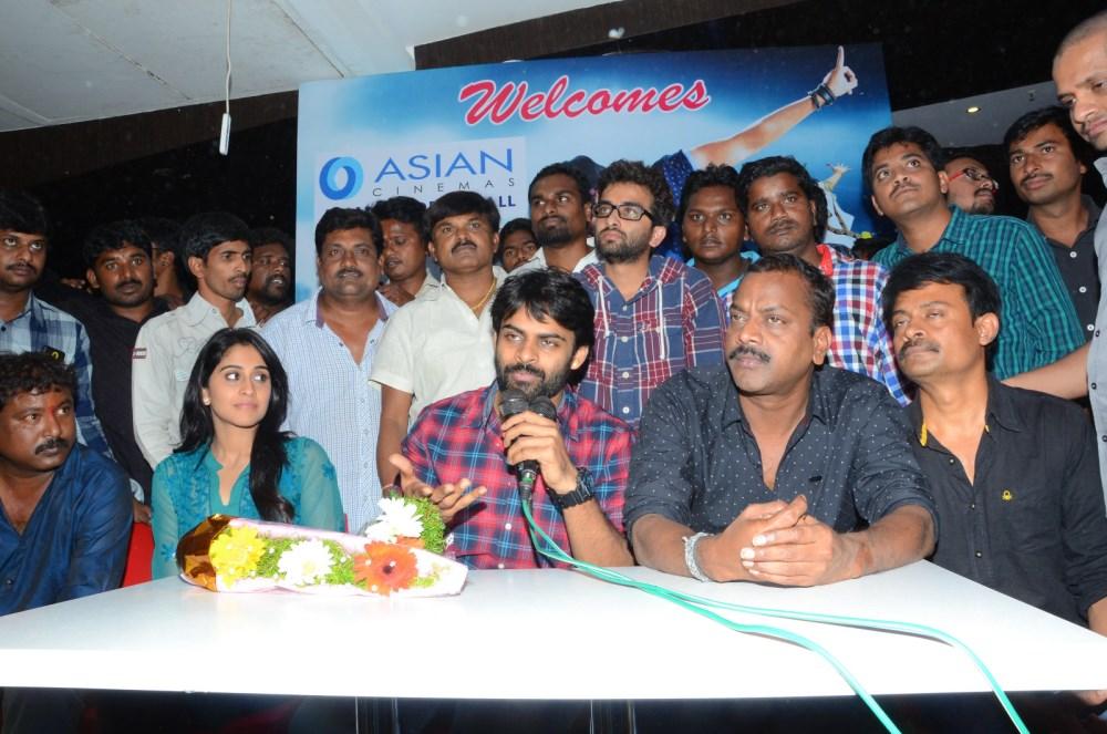 Pilla Nuvvu Leni Jeevitham Success Tour at Nizamabad