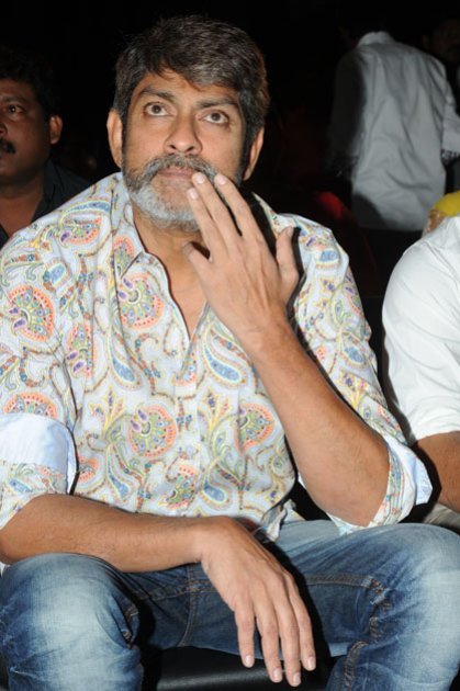 Pilla Nuvvu leni Jeevitham Success Meet