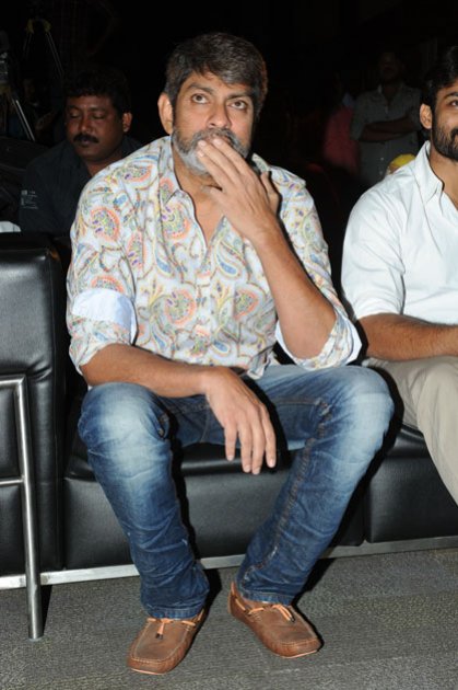 Pilla Nuvvu leni Jeevitham Success Meet