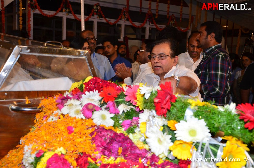 Political Leaders Pays Condolence to ANR