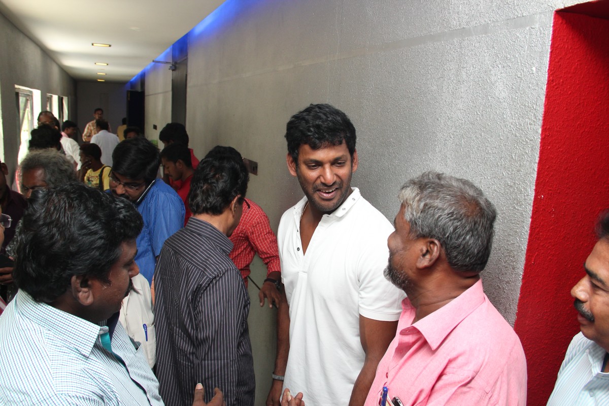 Poojai Movie Press Show