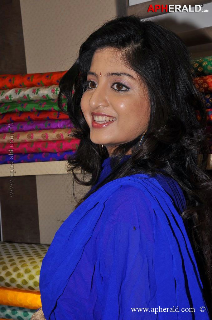 Poonam Kaur at F Studio Launch