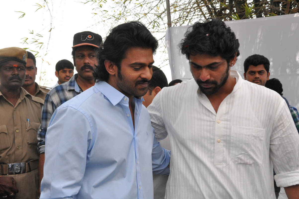 Prabhas at Ramanaidu Antima Yatra