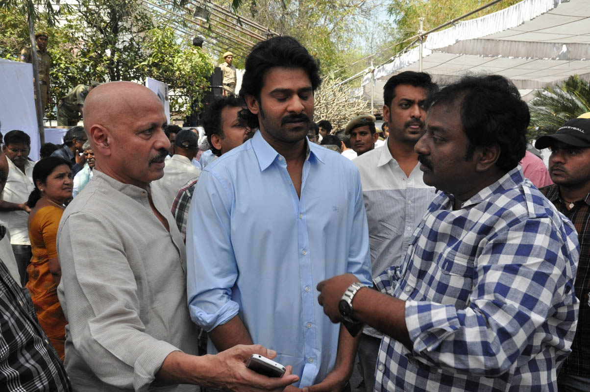 Prabhas at Ramanaidu Antima Yatra