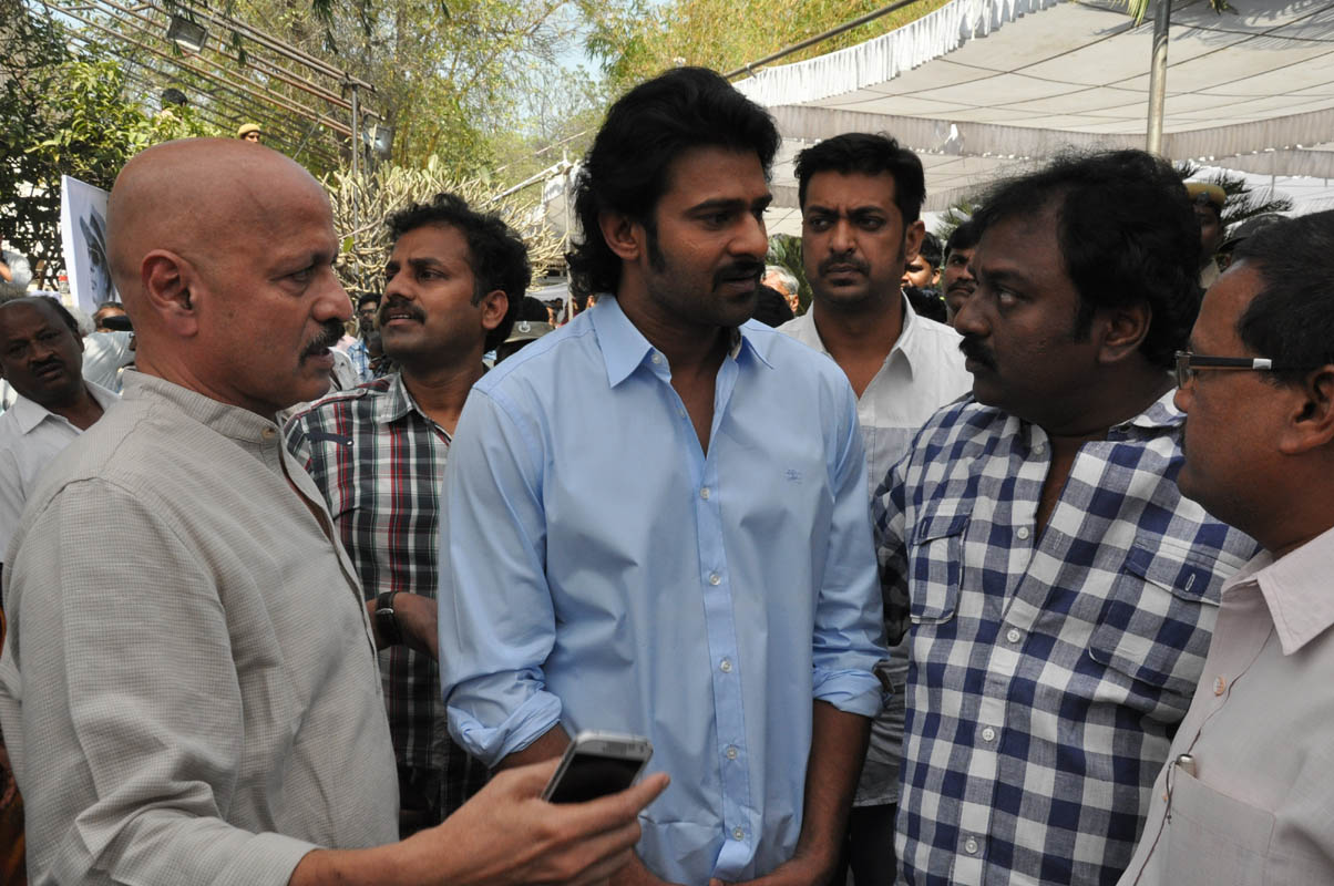Prabhas at Ramanaidu Antima Yatra