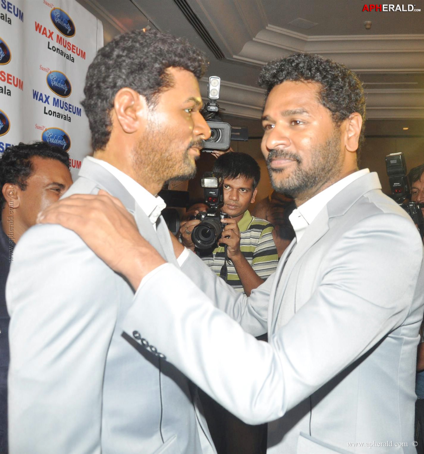 Prabhu Deva Launch His Wax Statue