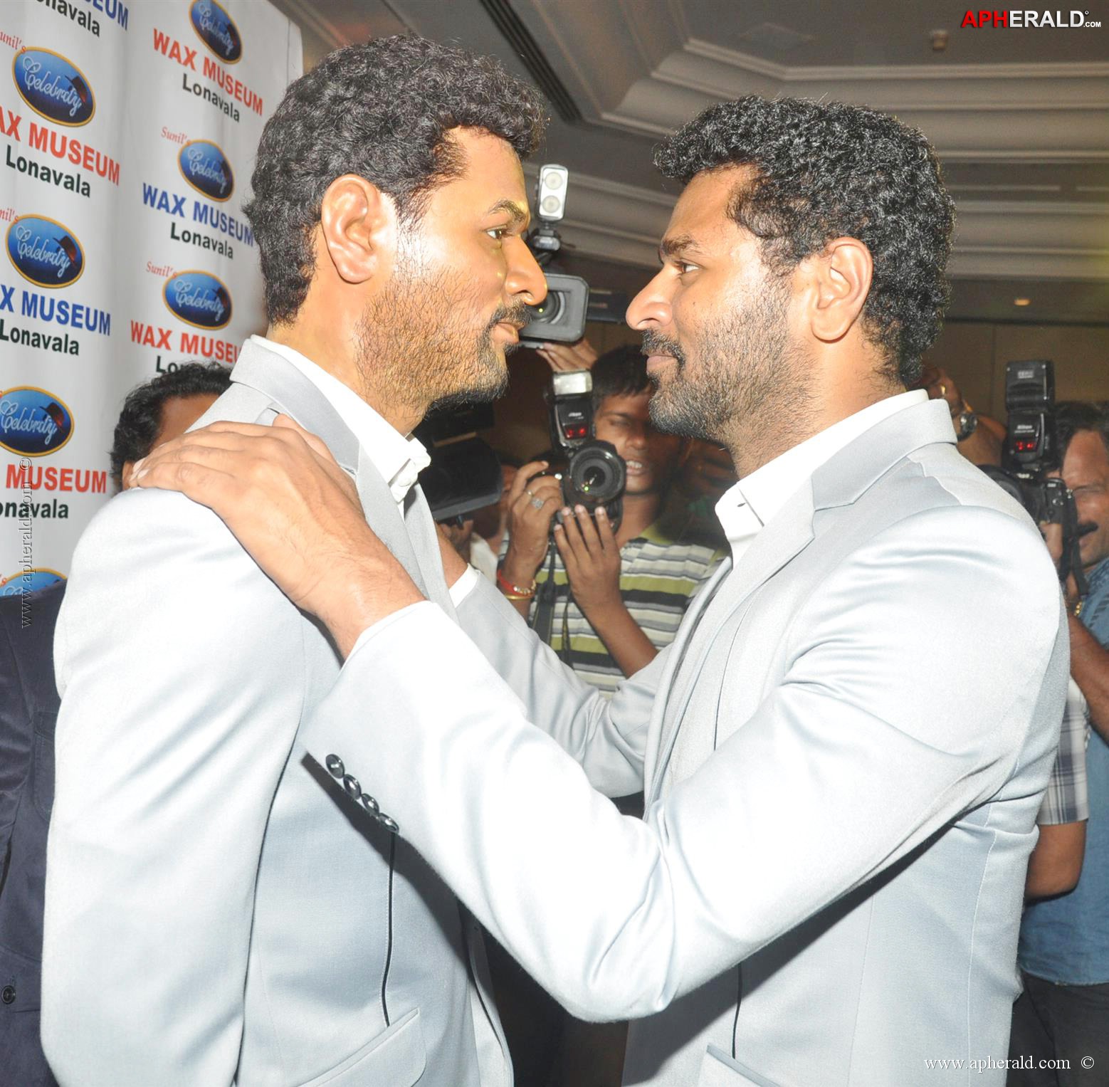 Prabhu Deva Launch His Wax Statue