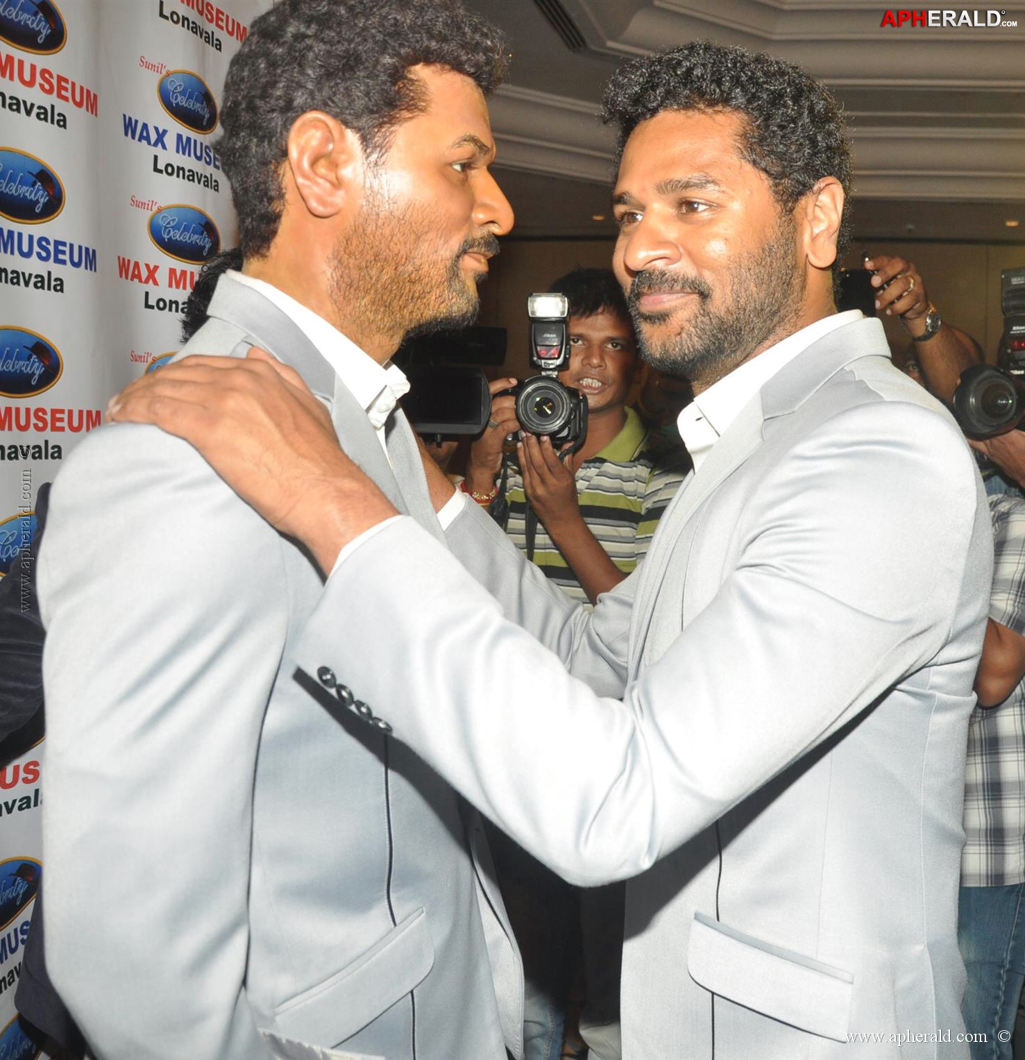 Prabhu Deva Launch His Wax Statue