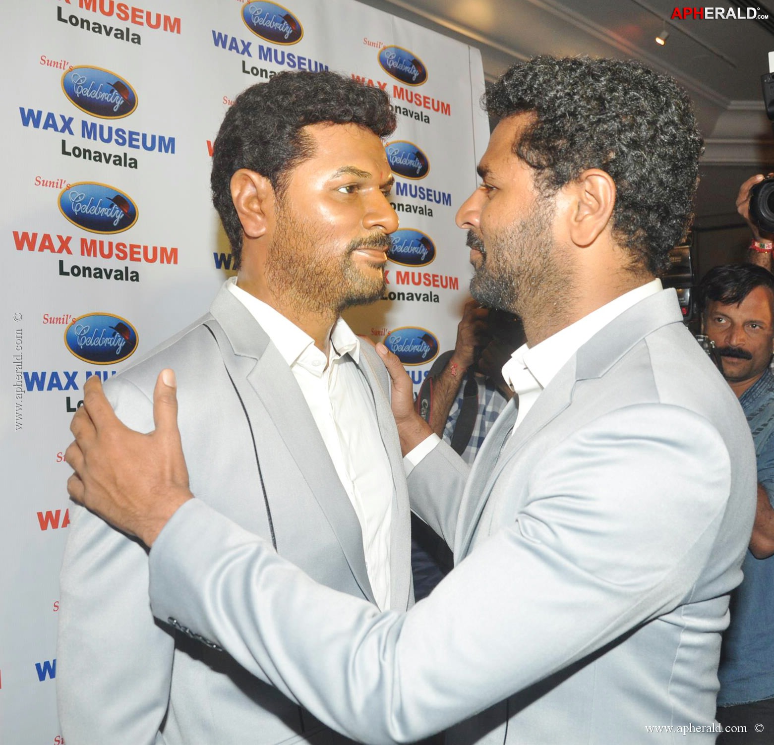 Prabhu Deva Launch His Wax Statue