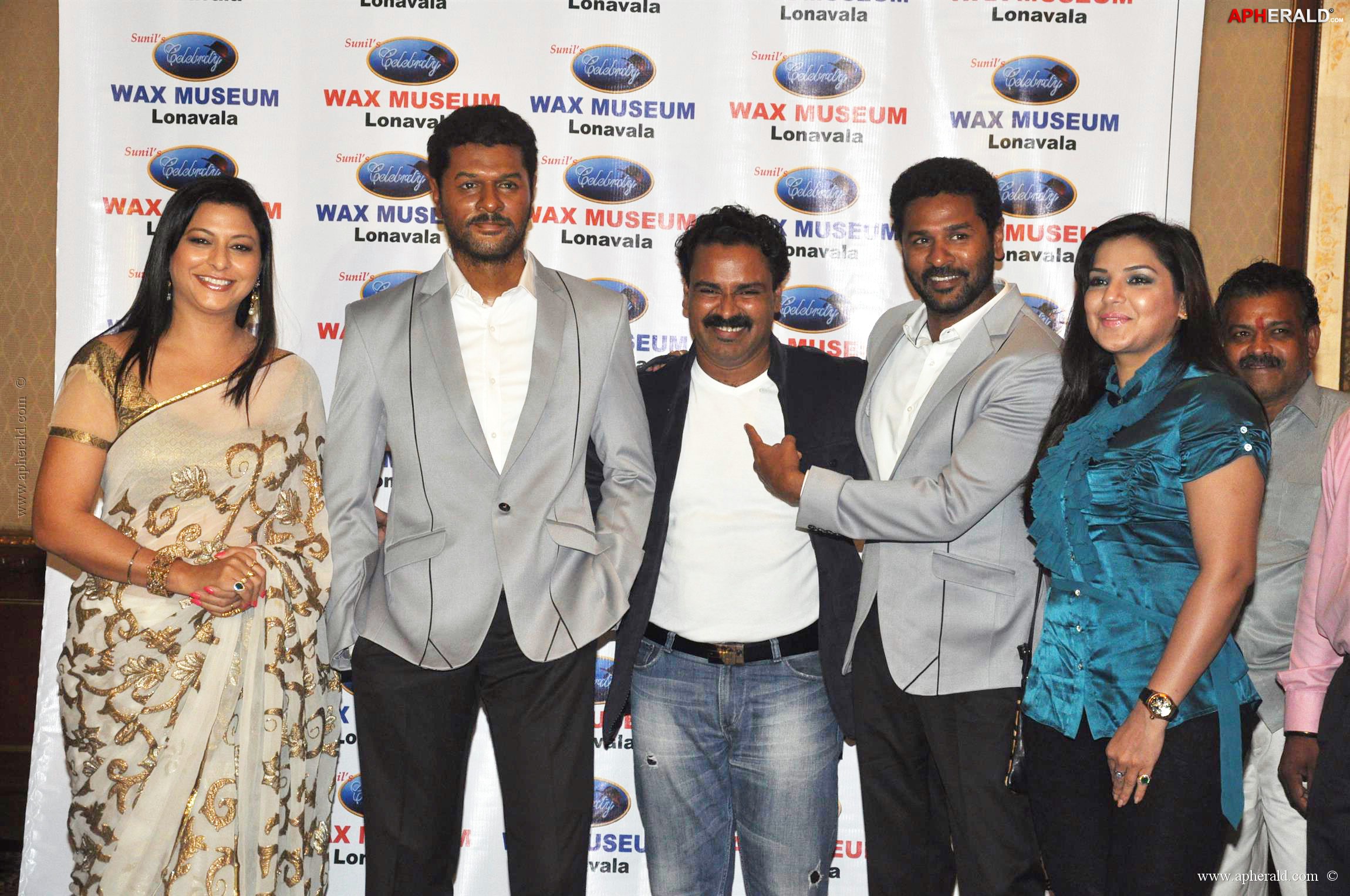 Prabhu Deva Launch His Wax Statue