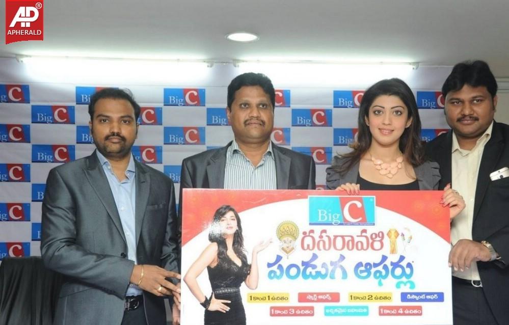 Pranitha Launches Big C Dussehra Offers