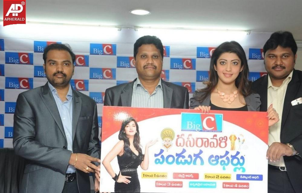 Pranitha Launches Big C Dussehra Offers