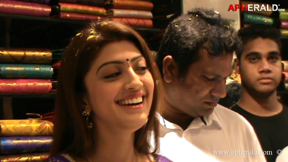 Pranitha Launches Srinikethan Shopping Mall
