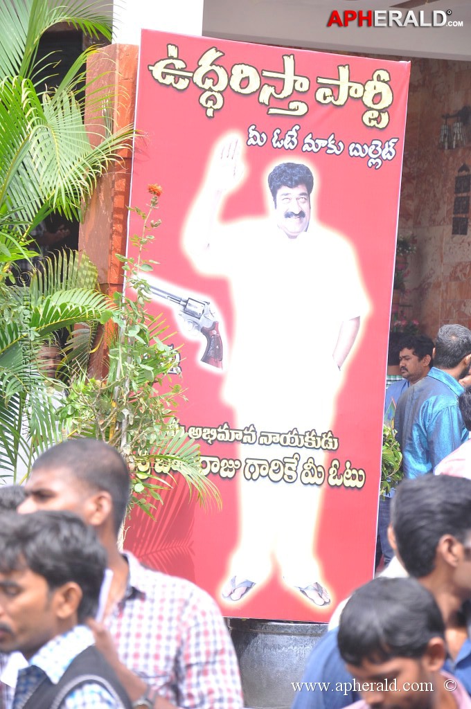 Prathighatana Movie Working Stills