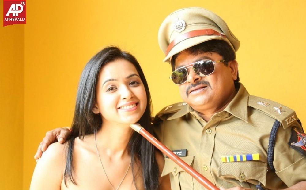 Puliraja IPS Movie Opening