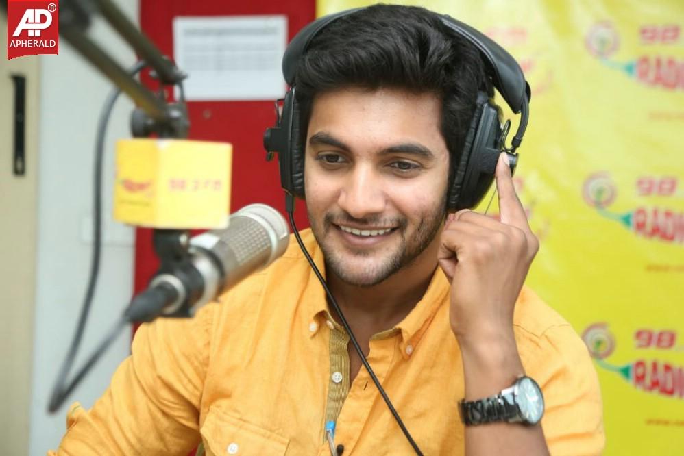 Pyar Mein Padipoyane Team at Radio Mirchi